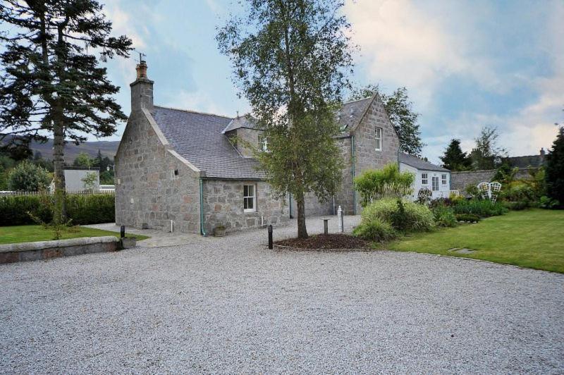 Schoolhouse Bed and Breakfast Ballater Exteriör bild